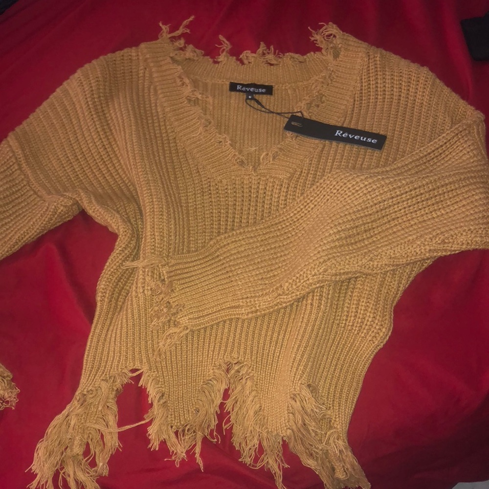 Yellow cropped Sweater